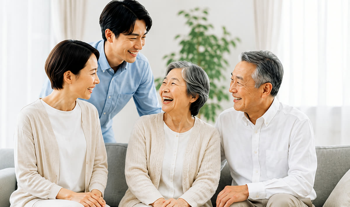 仕事と介護を両立する家族の団らん